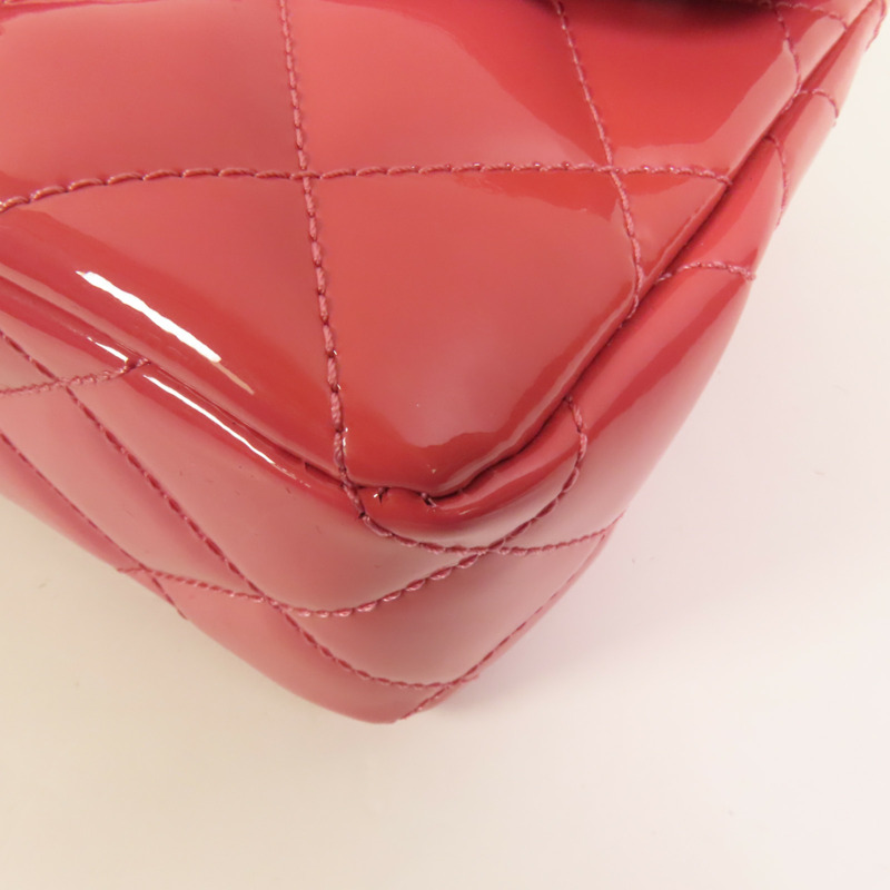 CHANEL 漆皮皮革Chain Shoulder銀扣鏈帶肩背袋-11