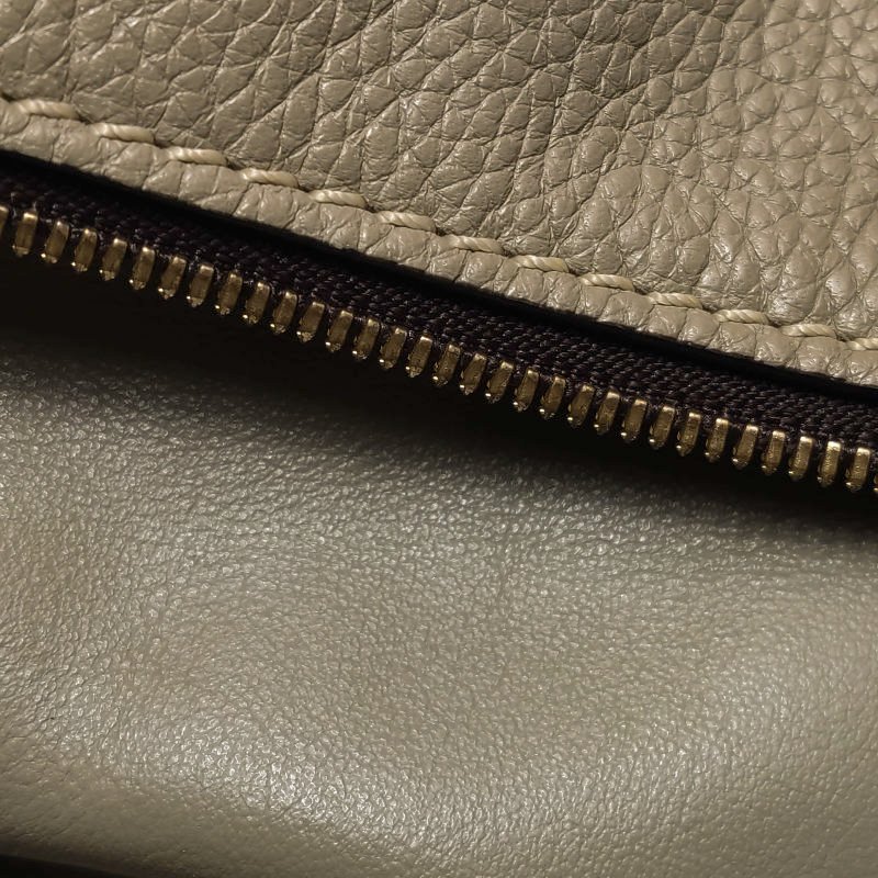 Chloe Daria牛皮純色字母Logo單肩包-14