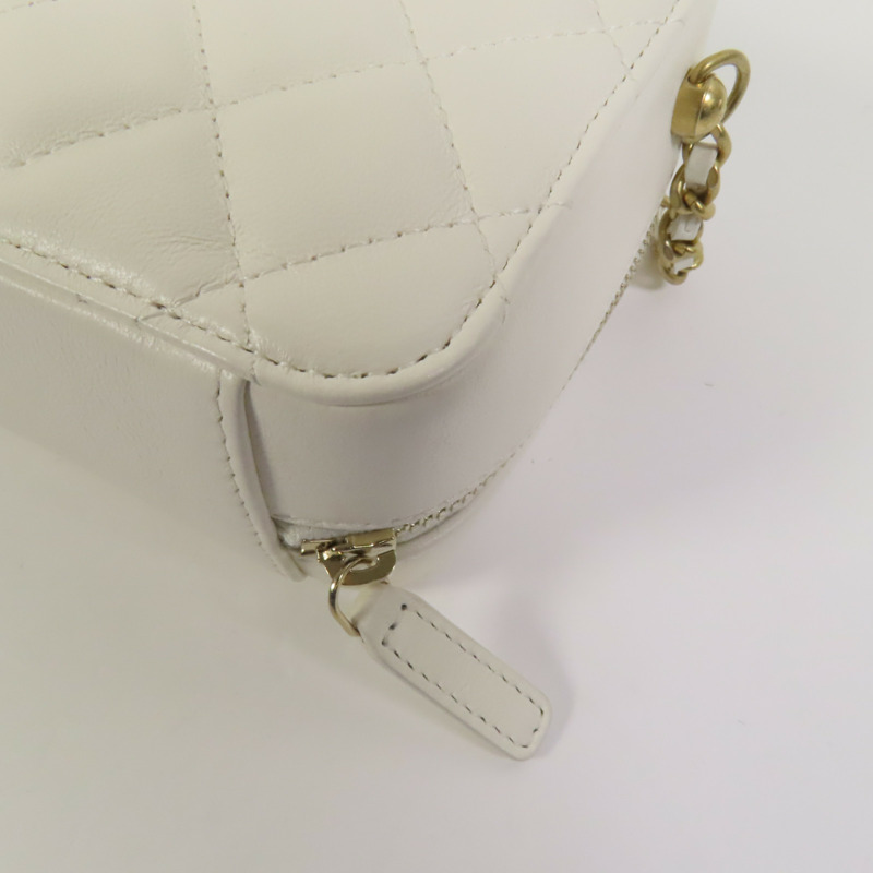 CHANEL 羊皮皮革Shoulder Bag金扣肩背袋-14