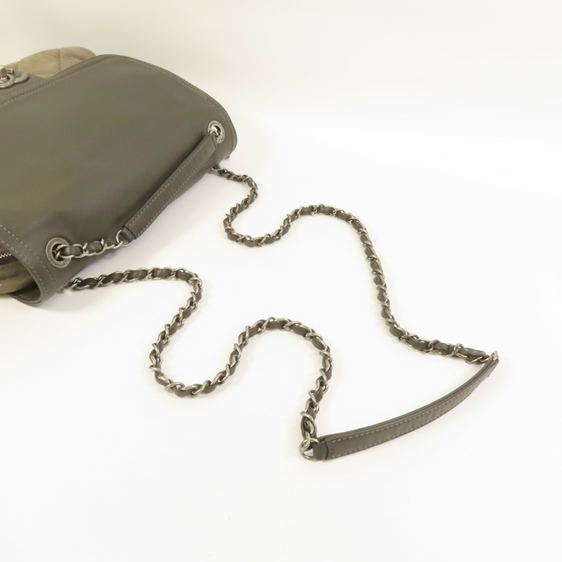 CHANEL 牛皮皮革Chain Shoulder銀扣鏈帶肩背袋-4