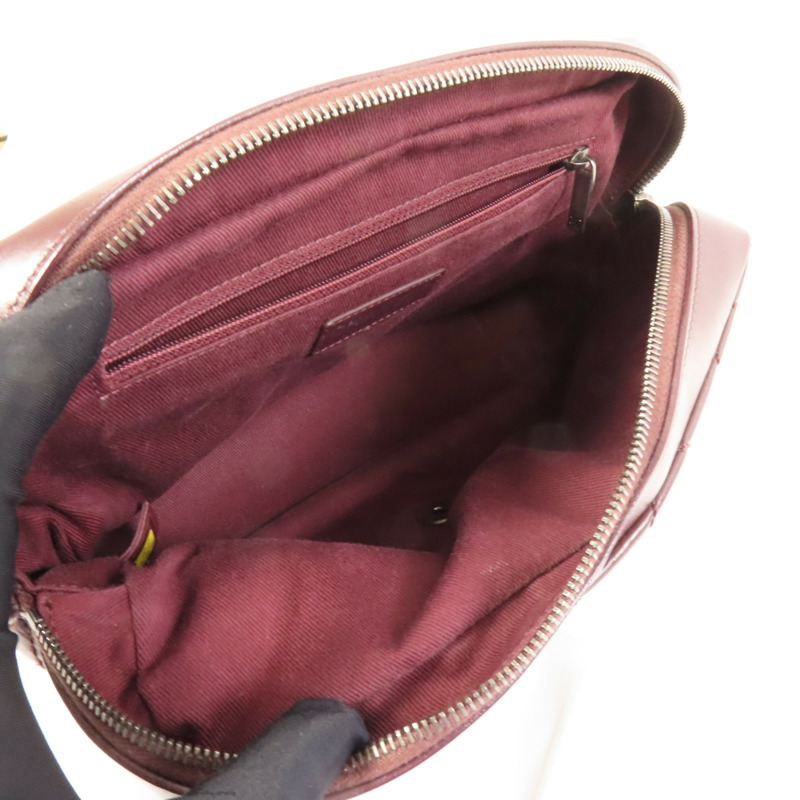 CHANEL 牛皮皮革Chain Shoulder銀扣鏈帶肩背袋-5