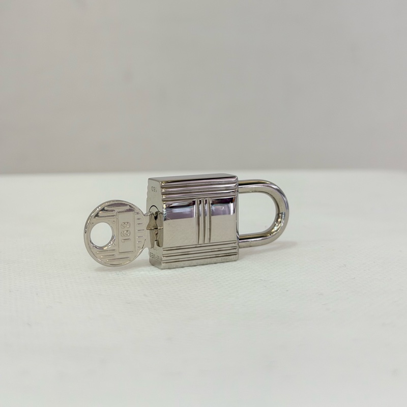 Hermes 大象灰銀釦 PICOTIN22-12