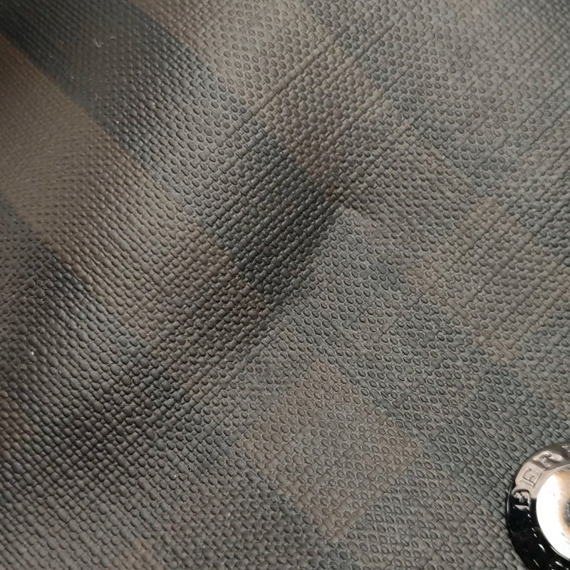 Burberry牛皮拼色格紋郵差包斜挎包-9