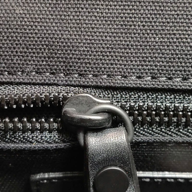 Burberry牛皮拼色格紋郵差包斜挎包-12