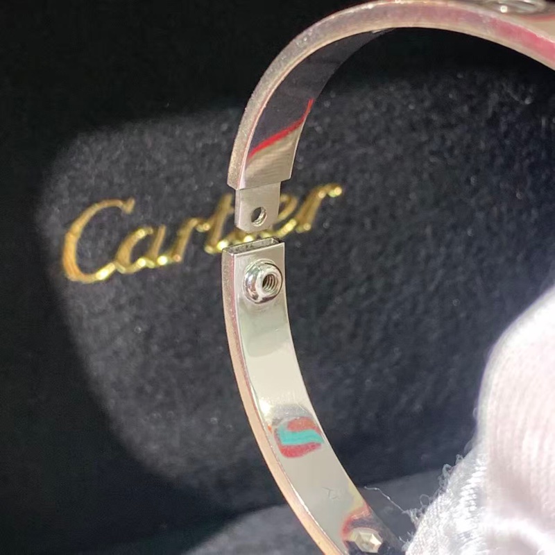 98 新卡地亞 Love 系列四鑽二代白金手鐲 17 號，2008 年購入-4