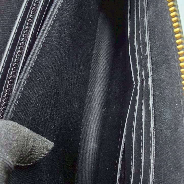 【舊愛新歡】VERSACE 黑色金女王頭LOGO手拿包-11