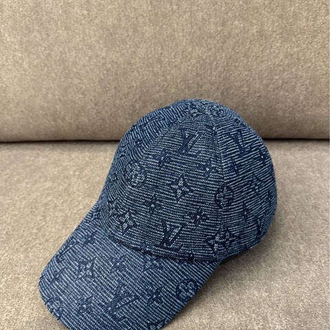 LV牛仔刺繡帽