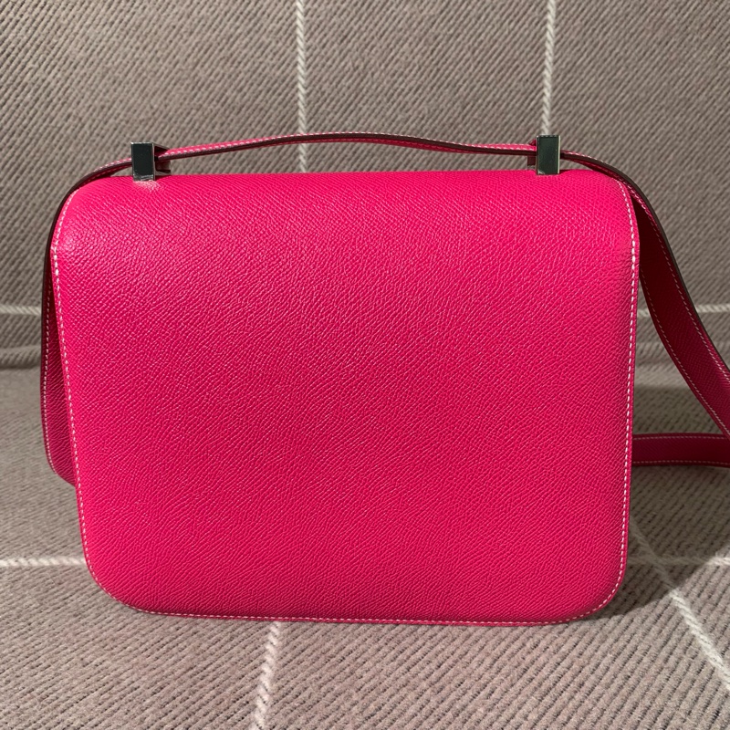 Hermes 愛馬仕 constance23 糖果粉 Epsom 皮銀扣 x 刻，單肩斜跨包 配件塵袋說明書-1