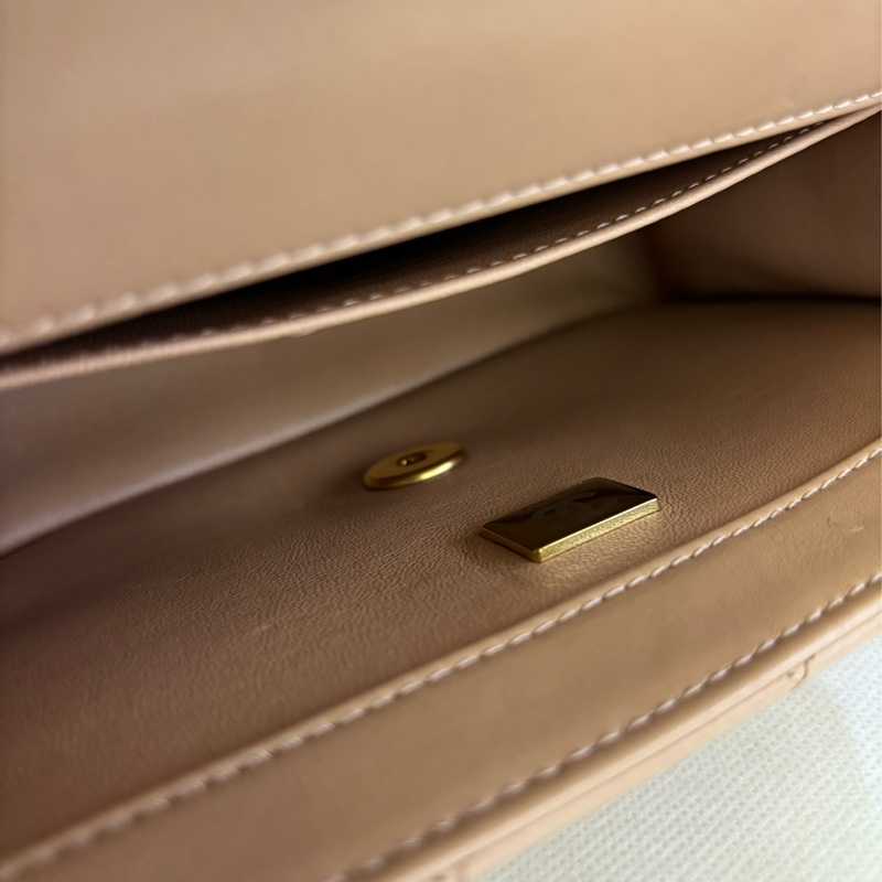 Chanel雙金珠口蓋包-4