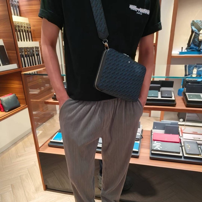 Montblanc 萬寶龍 M_Gram 4810 經典 六芒星 LOGO 拉鍊 斜背包 肩背包 側背包-3