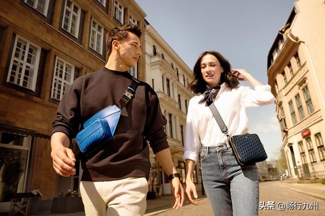 Montblanc 萬寶龍 M_Gram 4810 經典 六芒星 LOGO 拉鍊 斜背包 肩背包 側背包-6