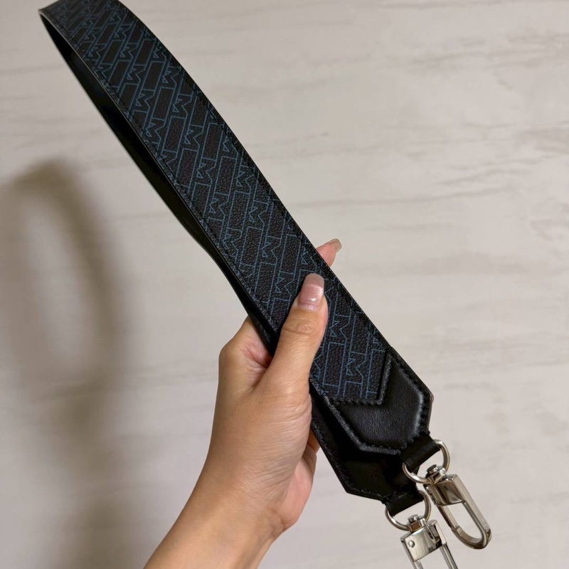 Montblanc 萬寶龍 M_Gram 4810 經典 六芒星 LOGO 拉鍊 斜背包 肩背包 側背包-18