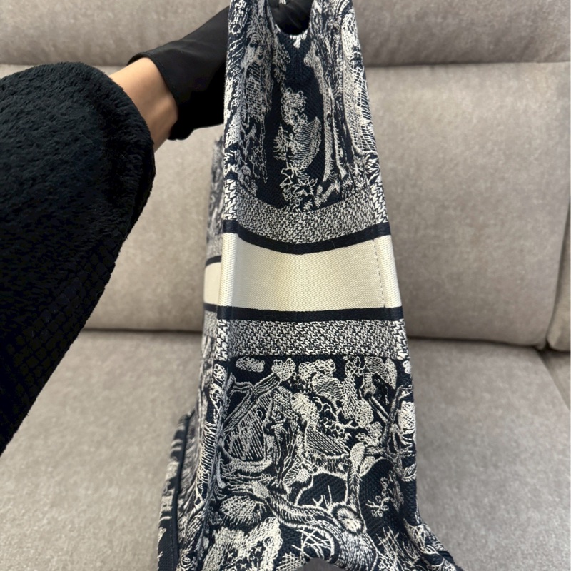 DIOR 刺繡托特包大號-4