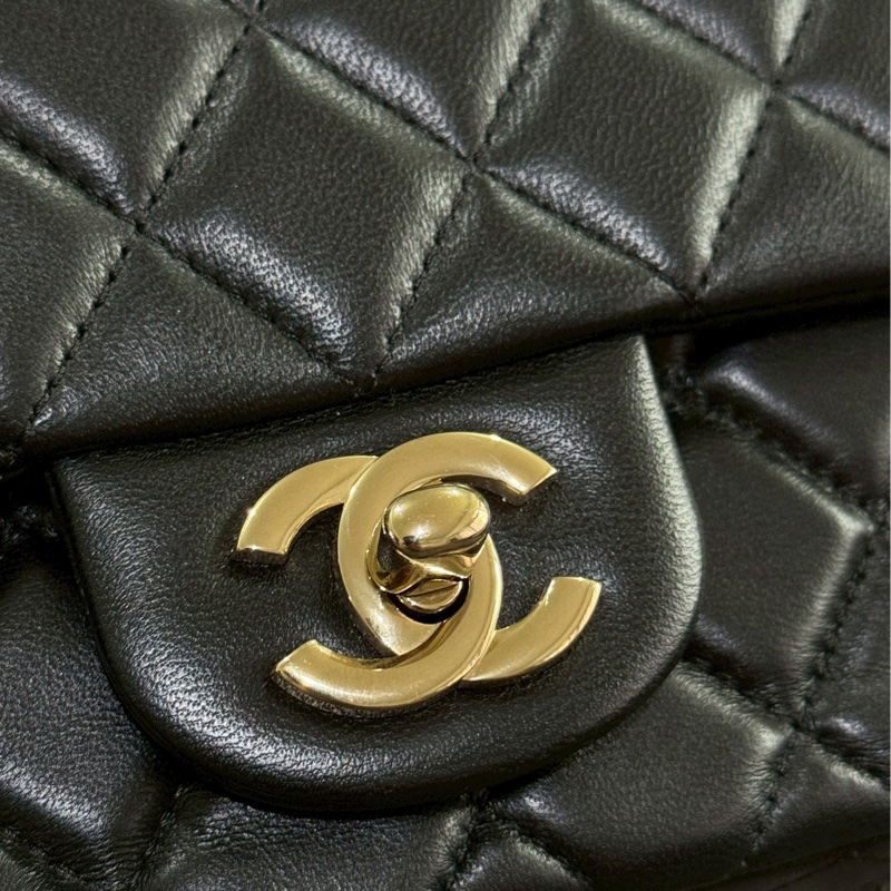 香奈兒黑金羊皮小方胖-7