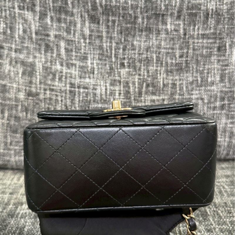 香奈兒黑金羊皮小方胖-8
