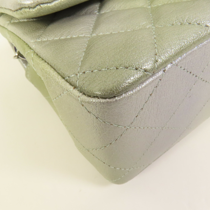 CHANEL 牛皮皮革Classic 20銀扣鏈帶肩背袋-10