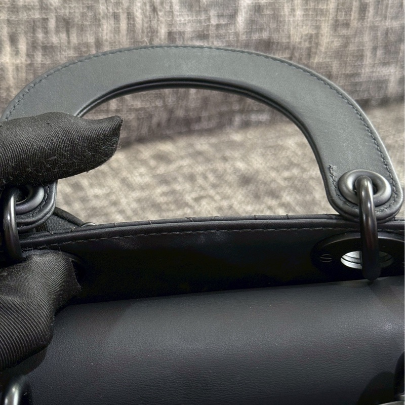 DIOR lady dior黛妃磨砂黑-8