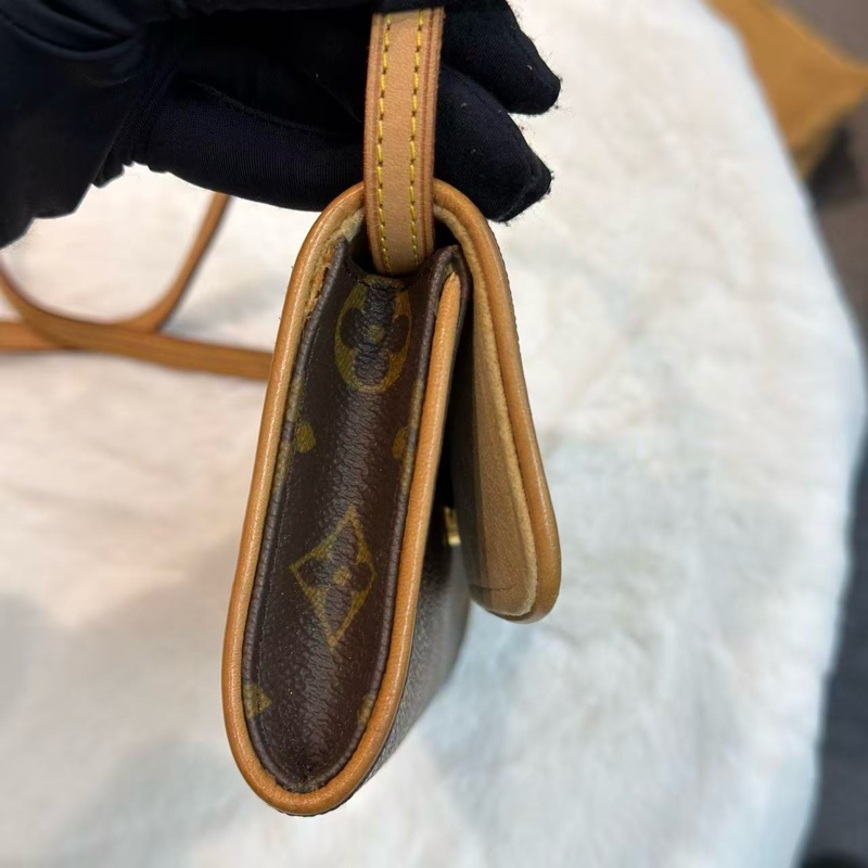 【懷舊絕版中古🕰️】LV WOC斜孭包-4