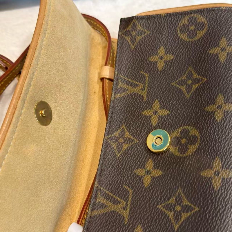 【懷舊絕版中古🕰️】LV WOC斜孭包-6