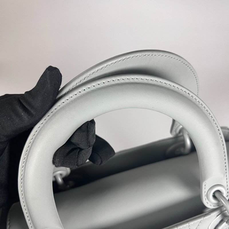 DIOR  霧霾灰 LADY DIOR黛妃包中號-9