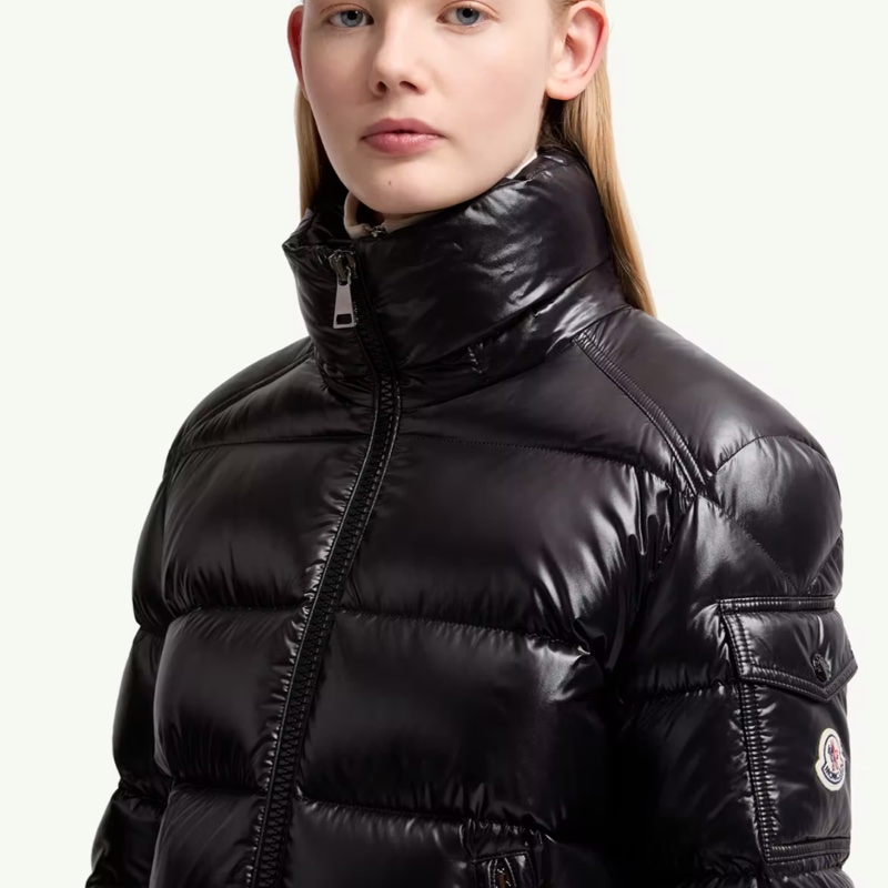 Moncler櫃上熱門款 經典Maire連帽短身羽絨外套 全新-1