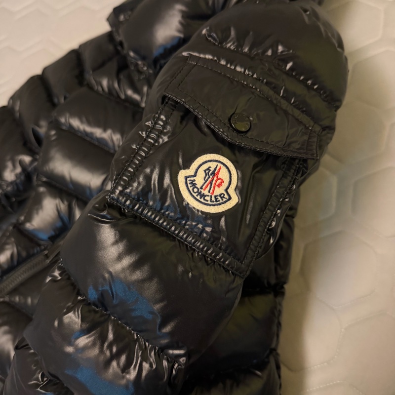 Moncler櫃上熱門款 經典Maire連帽短身羽絨外套 全新-4