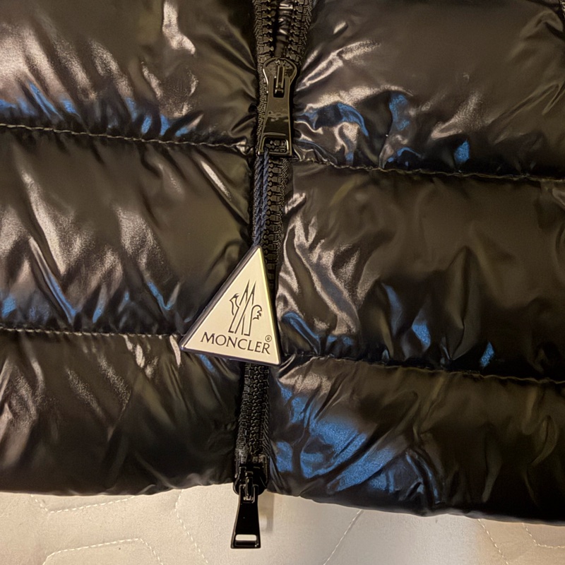 Moncler櫃上熱門款 經典Maire連帽短身羽絨外套 全新-14