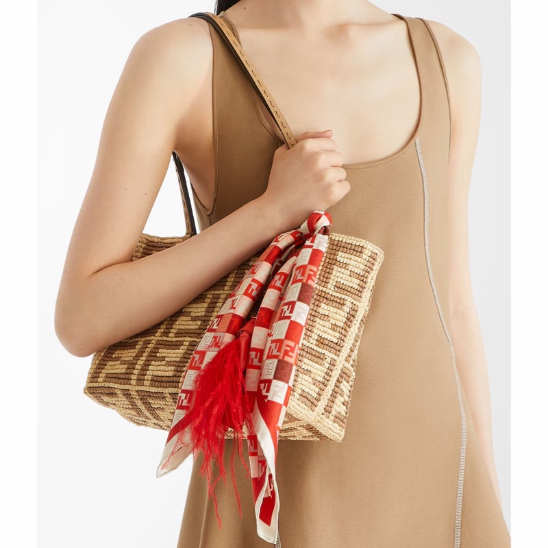 Fendi 女士 小號 Roll 購物袋均碼碼小號、23cm*15cm*19.5cm-6