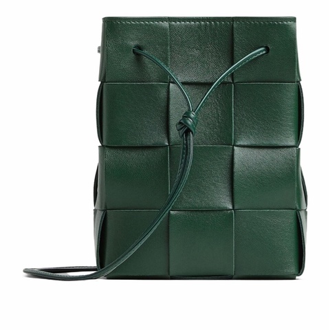 Bottega Veneta 女士 小號Cassette水桶包均碼碼小號、14cm*14cm*18cm