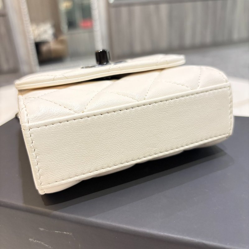 *SHIHNA名牌精品* CHANEL Trendy CC Mini 小羊皮 白黑釦斜背包 芯片款-5