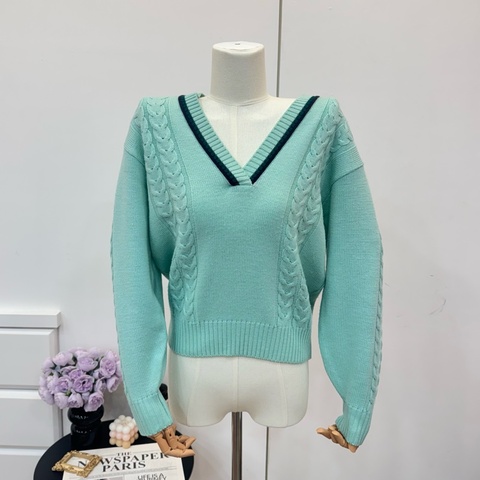 Burberry 薄荷綠絞花V領毛衣 vintage 秋冬 中古