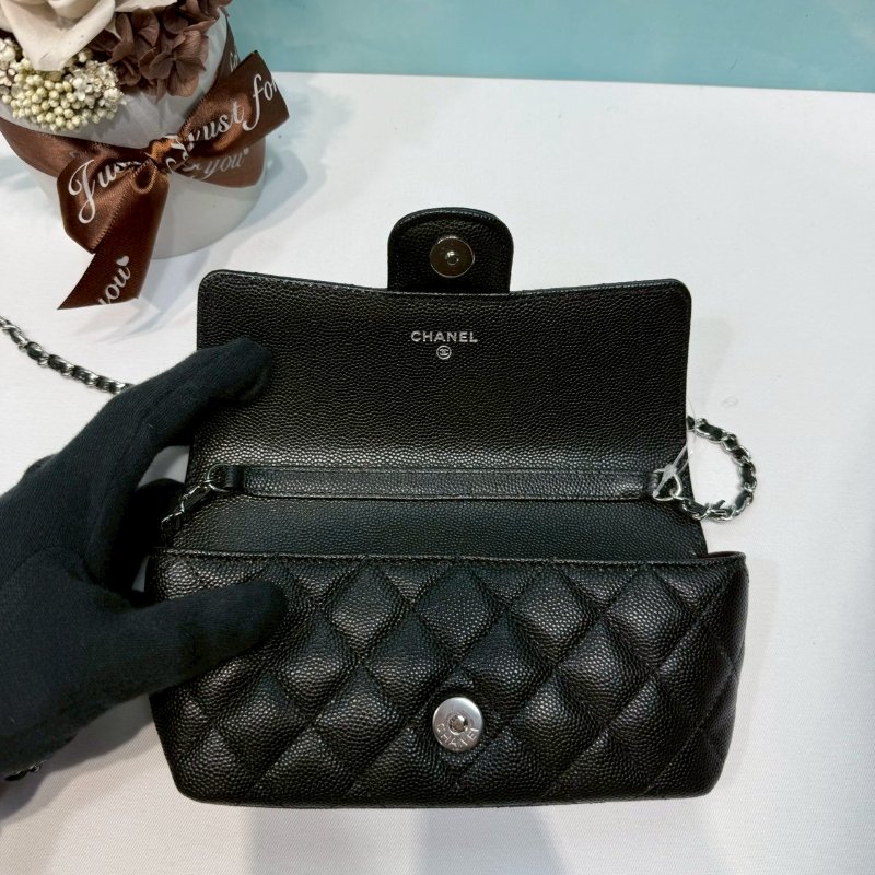 CHANEL 銀釦荔枝牛眼鏡包-4