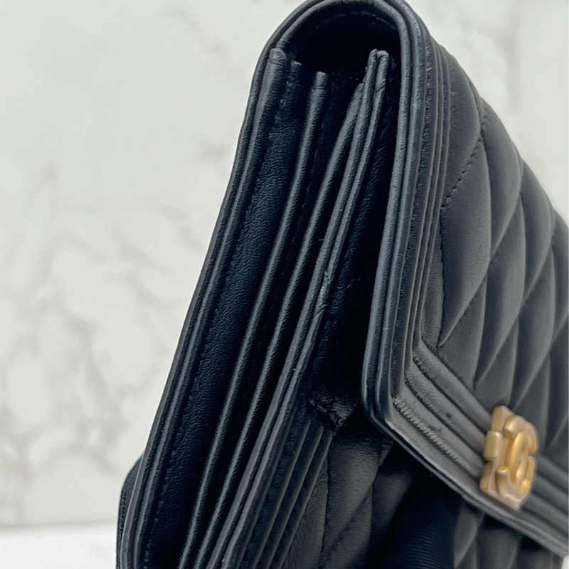 💗香緹國際精品💗 787 Chanel leboy 羊皮 黑金 長夾 #顯少使用 包況好-2