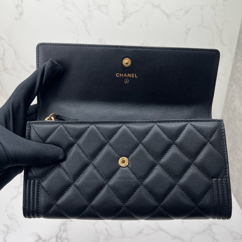 💗香緹國際精品💗 787 Chanel leboy 羊皮 黑金 長夾 #顯少使用 包況好-6