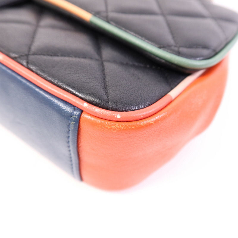 CHANEL 牛皮皮革Shoulder Bag銀扣鏈帶肩背袋-10