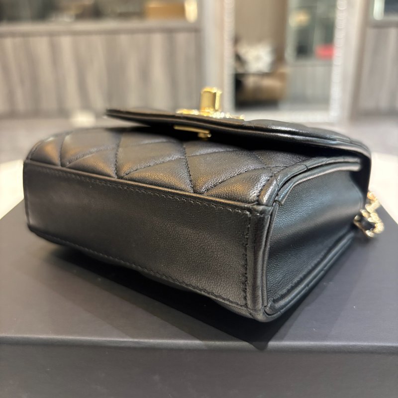 *SHIHNA名牌精品* CHANEL Trendy CC Mini 小羊皮 黑金扣斜背鍊包 保卡款-5