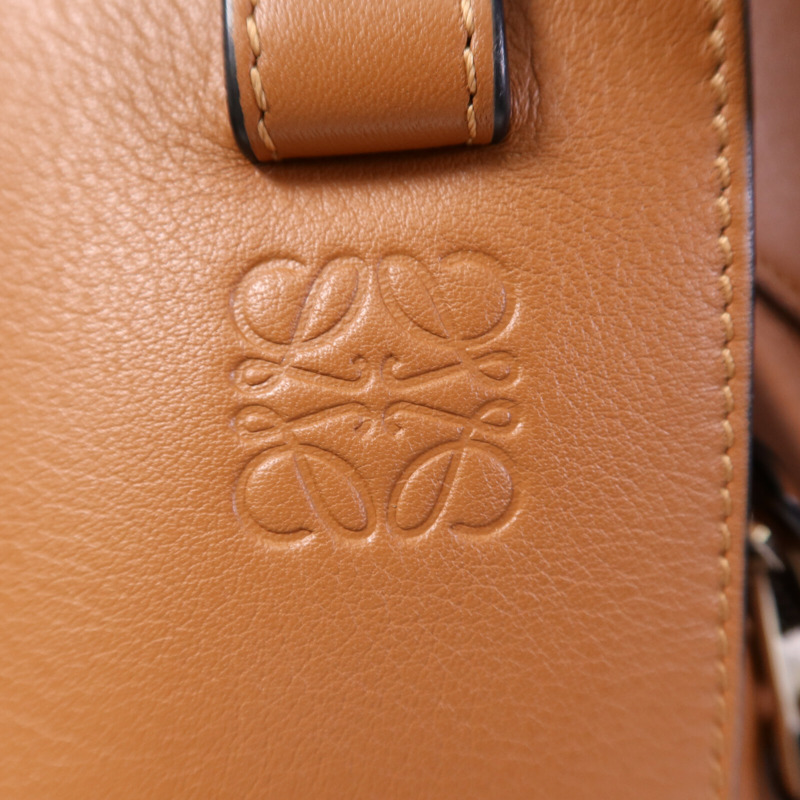 LOEWE 牛皮皮革Hammock Small銀扣肩背袋-12