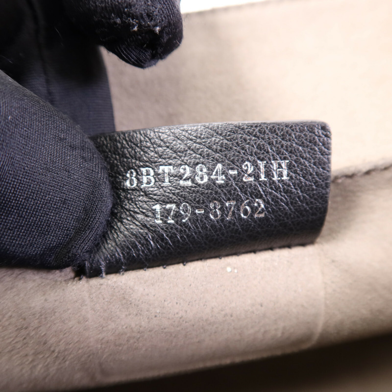 FENDI 牛皮皮革Kan I肩背袋-7