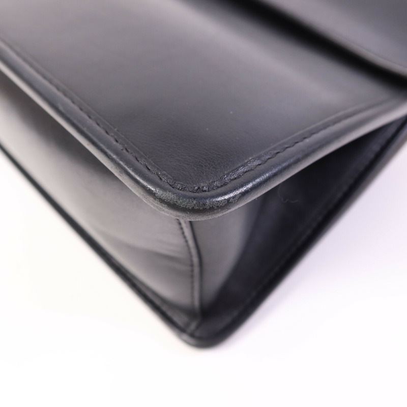 FENDI 牛皮皮革Kan I肩背袋-11