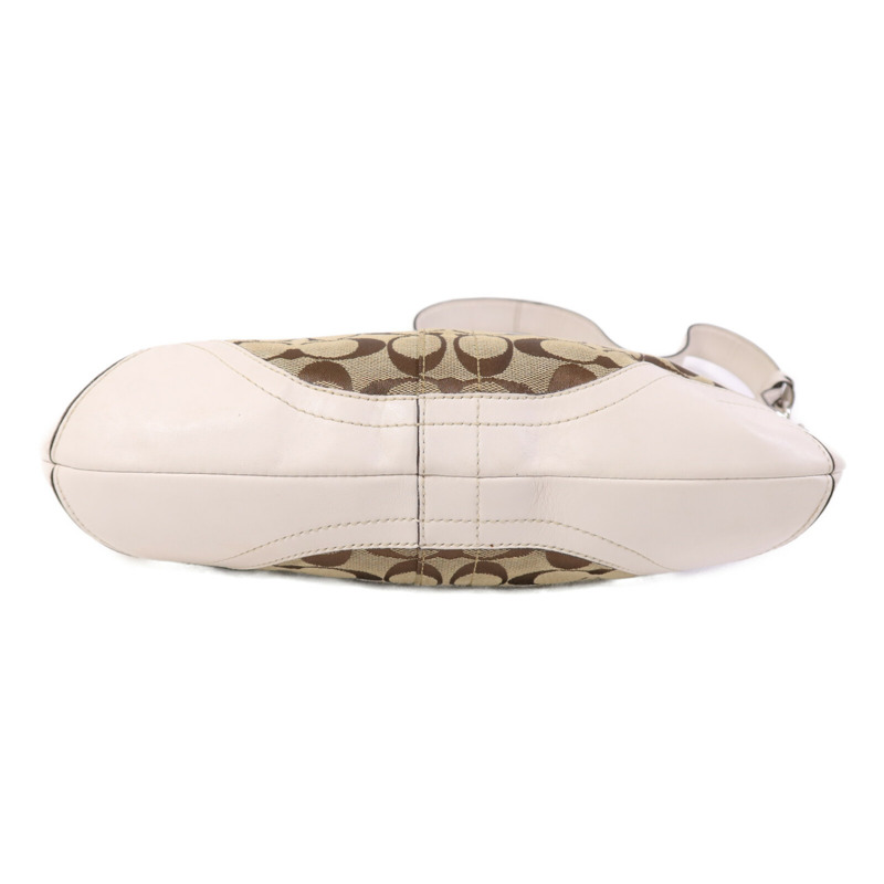 COACH 帆布Soho Hobo銀扣肩背袋-3