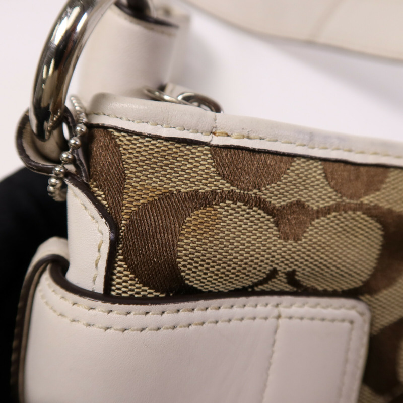 COACH 帆布Soho Hobo銀扣肩背袋-14