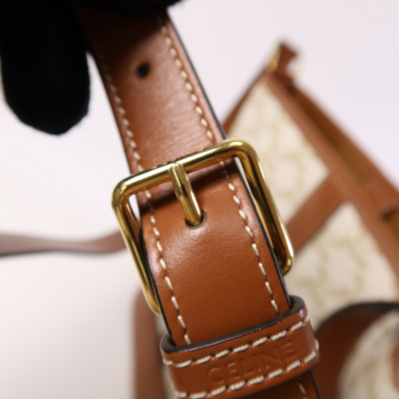 CELINE 塗層帆布Triomphe Small Bucket金扣肩背袋-5