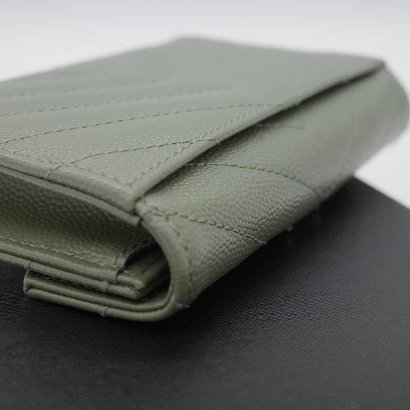 Saint Laurent 聖羅蘭 Envelope Matelassé 🥑酪梨綠 粒面壓紋小牛皮 短夾 錢包-4