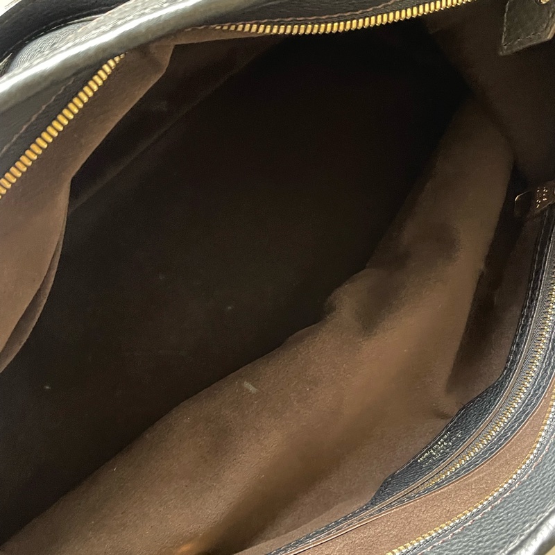 ▪️富貴選物FUGUEI▪️LV Mahina 月光女神系列 全皮革手提包-19