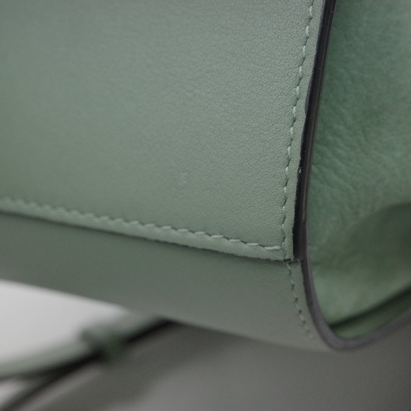 Loewe 羅威 Hammock Drawstring Mini 牛油果綠色 卡其色 柔軟粒面小牛皮 麂皮 斜背包 吊床包 手提包-8