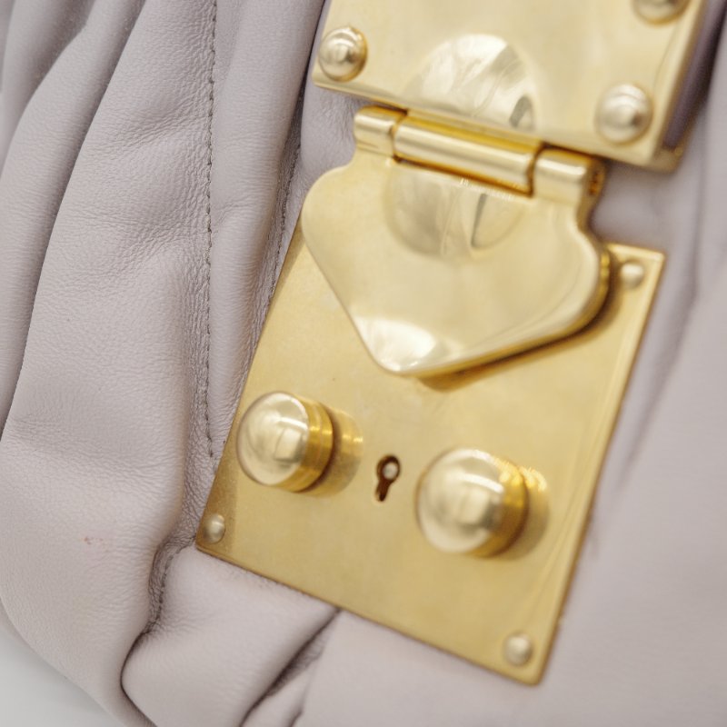 Miu Miu 繆繆 Nappa Matelassé 粉灰色 羊皮 手提 皺褶 斜背 手提 兩用包-22