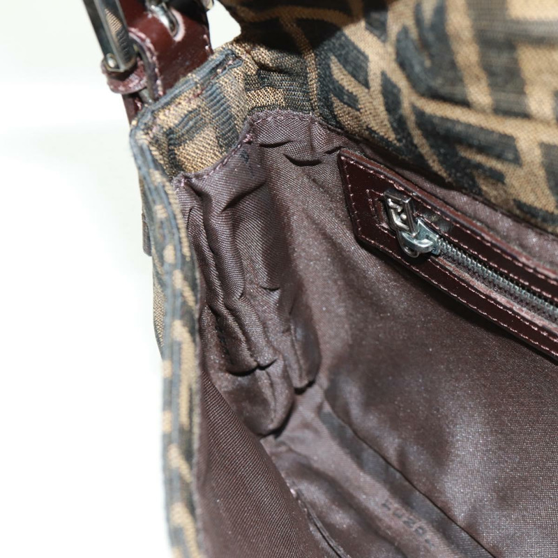 【日本直送】FENDI Zucca帆布Mamma Baguette單肩包 黑色棕色 正品 161669SAV-22