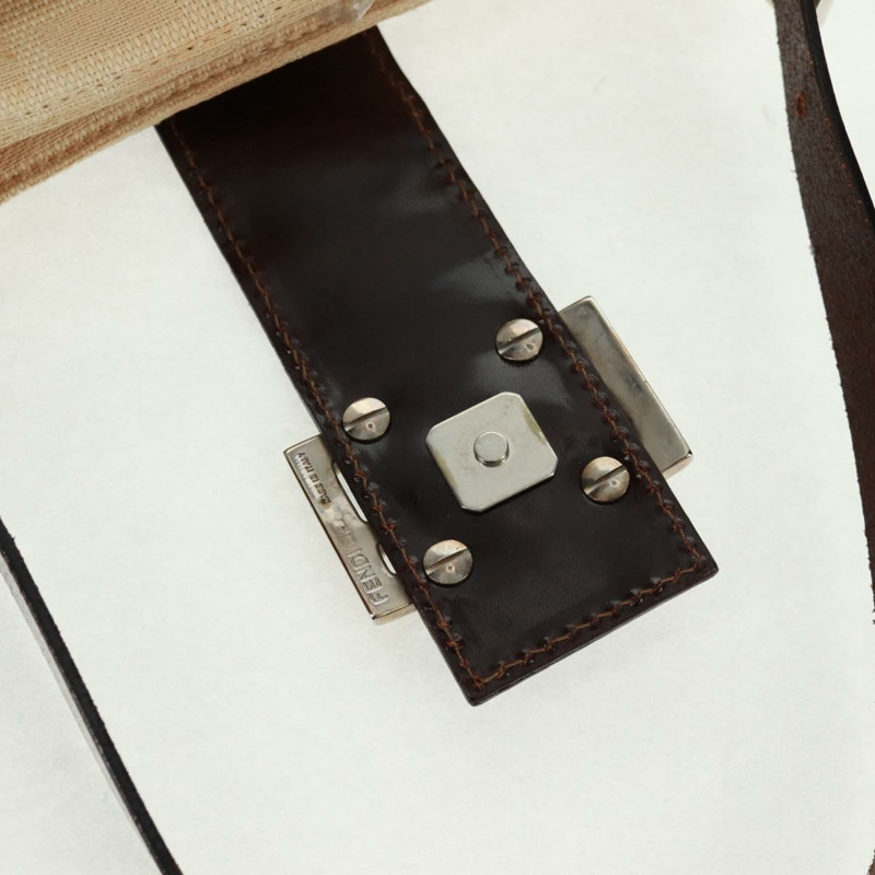 【日本直送】FENDI Zucca帆布Mamma Baguette單肩包 米色 銀色 正品 163656V-19