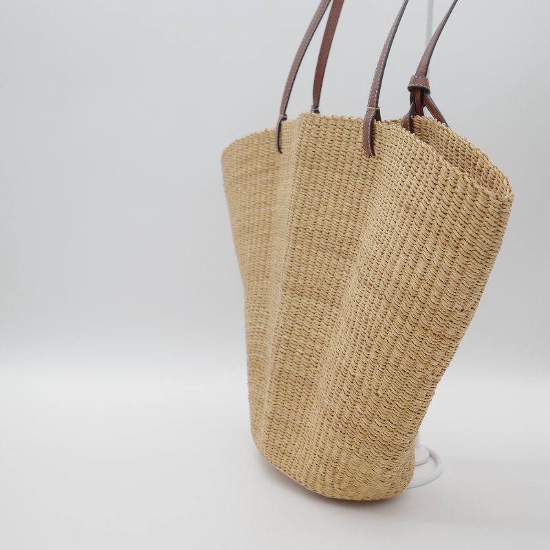 Loewe 羅威 Shell Basket 原色 棕色 編織拉菲草拼 Logo吊飾 托特包 草編包 單肩包-3