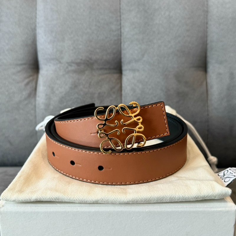 {🤎近新➕甜價✨}LOEWE 經典雕花 牛皮雙面皮帶-0